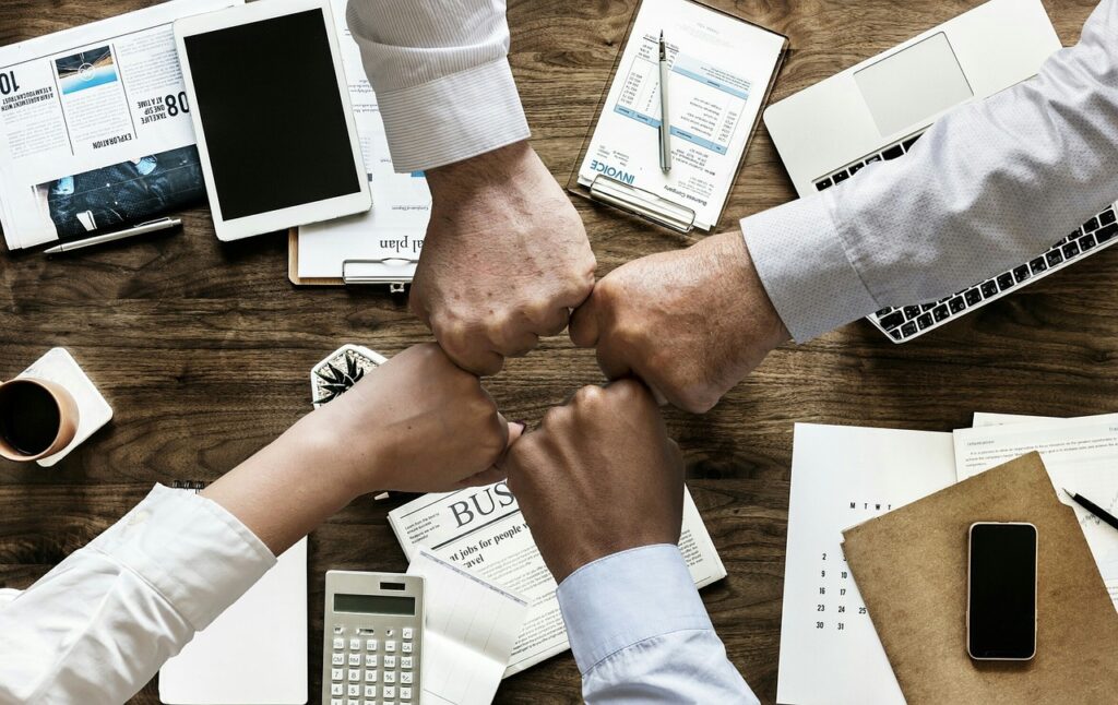Zusammenarbeit und Expertennetzwerk